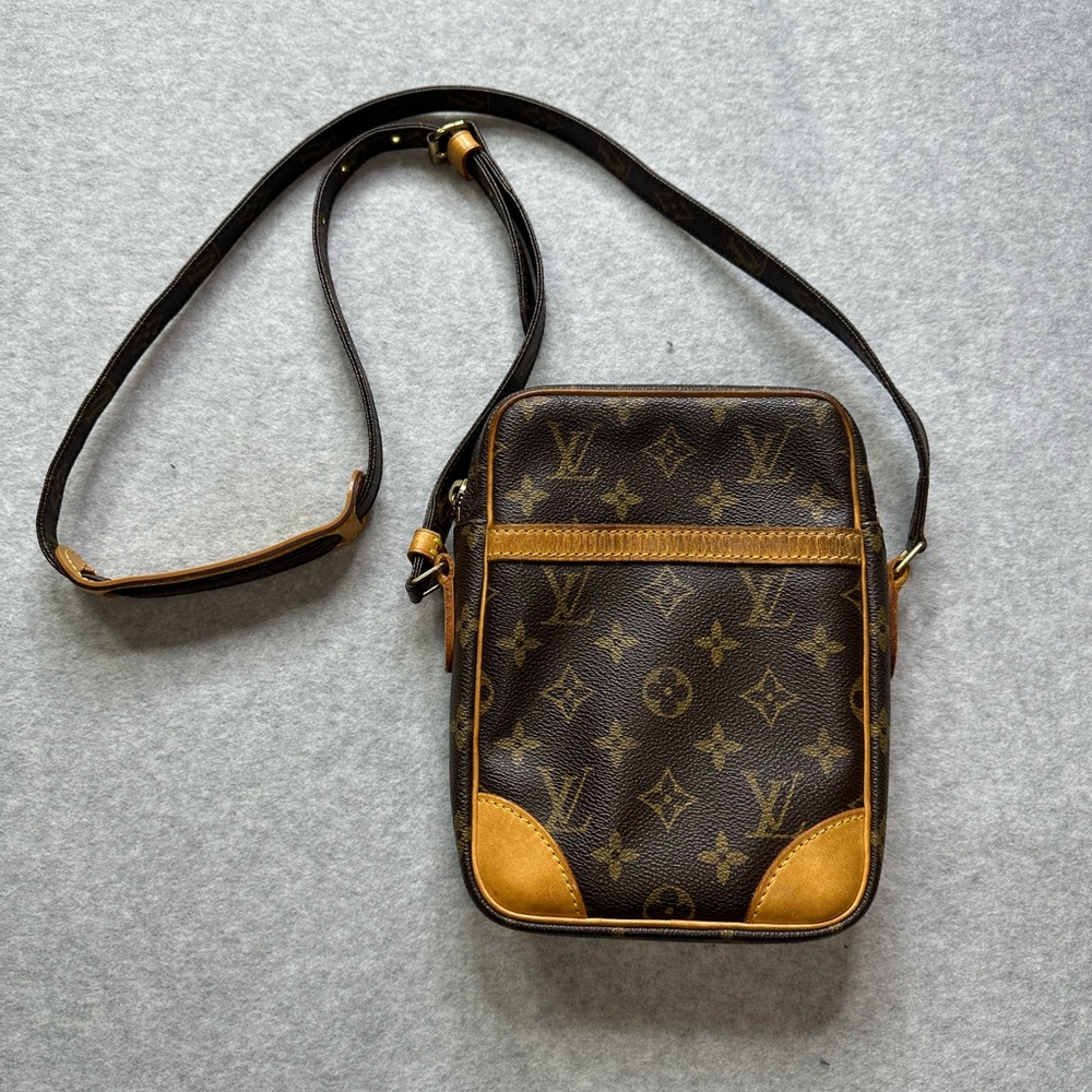 Vintage Louis Vuitton Danube 21 Shoulder Bag Brown Canvas Monogram Print